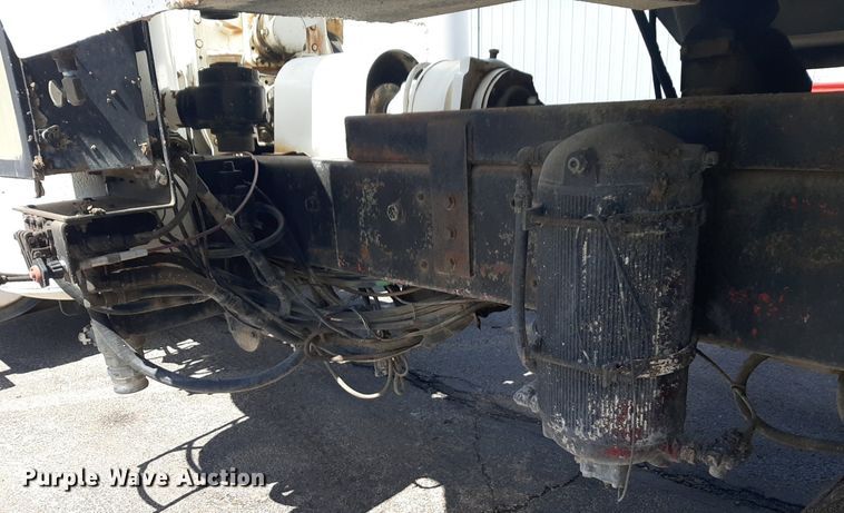 image for item DP2772 1994 Freightliner  vacuum truck