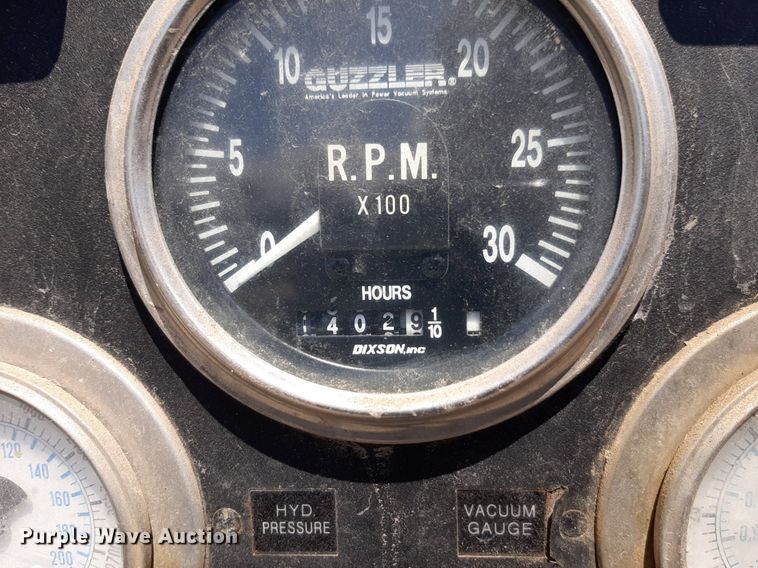 image for item DP2772 1994 Freightliner  vacuum truck