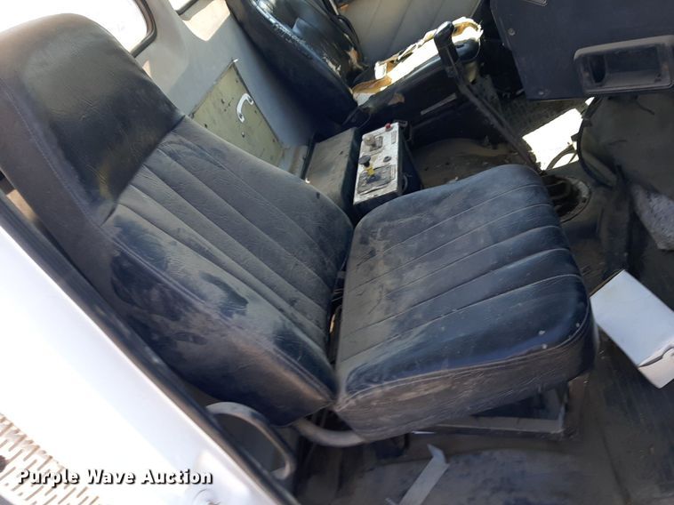 image for item DP2772 1994 Freightliner  vacuum truck