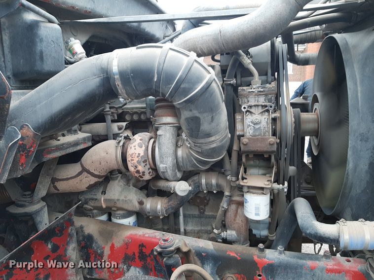 image for item DP2772 1994 Freightliner  vacuum truck