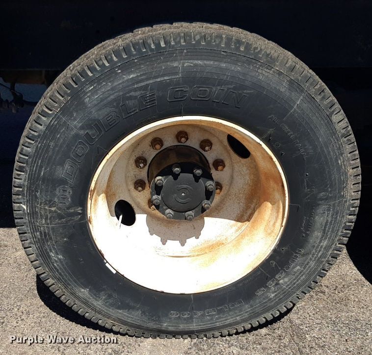 image for item DP2772 1994 Freightliner  vacuum truck