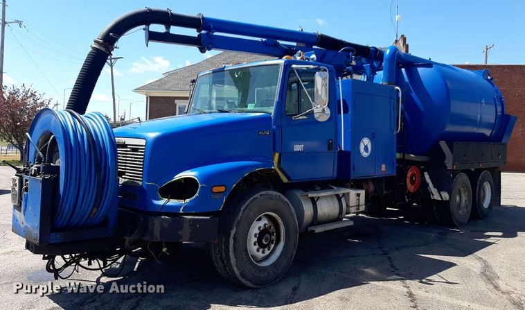 image for item DP2773 1999 Freightliner  FL112 sewer jetter truck