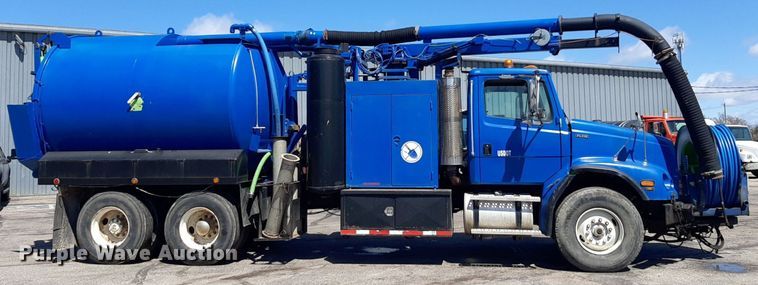 image for item DP2773 1999 Freightliner  FL112 sewer jetter truck