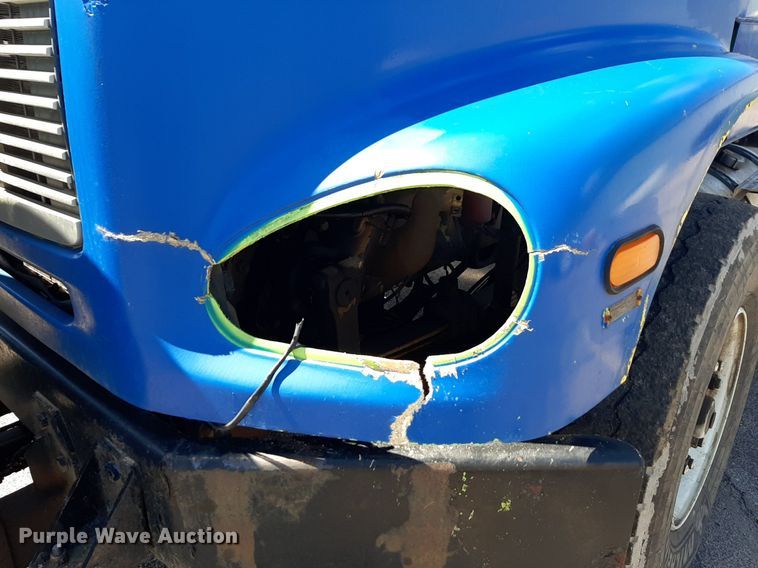 image for item DP2773 1999 Freightliner  FL112 sewer jetter truck