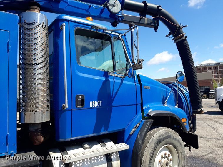 image for item DP2773 1999 Freightliner  FL112 sewer jetter truck