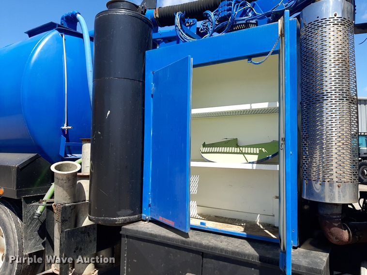 image for item DP2773 1999 Freightliner  FL112 sewer jetter truck