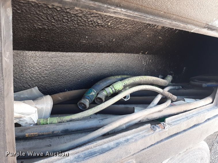 image for item DP2773 1999 Freightliner  FL112 sewer jetter truck