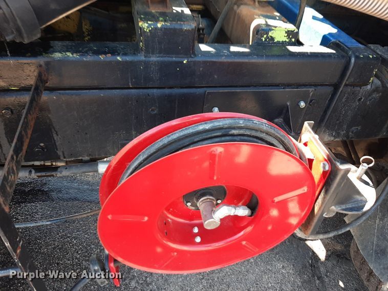 image for item DP2773 1999 Freightliner  FL112 sewer jetter truck