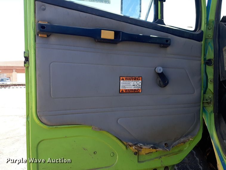 image for item DP2773 1999 Freightliner  FL112 sewer jetter truck