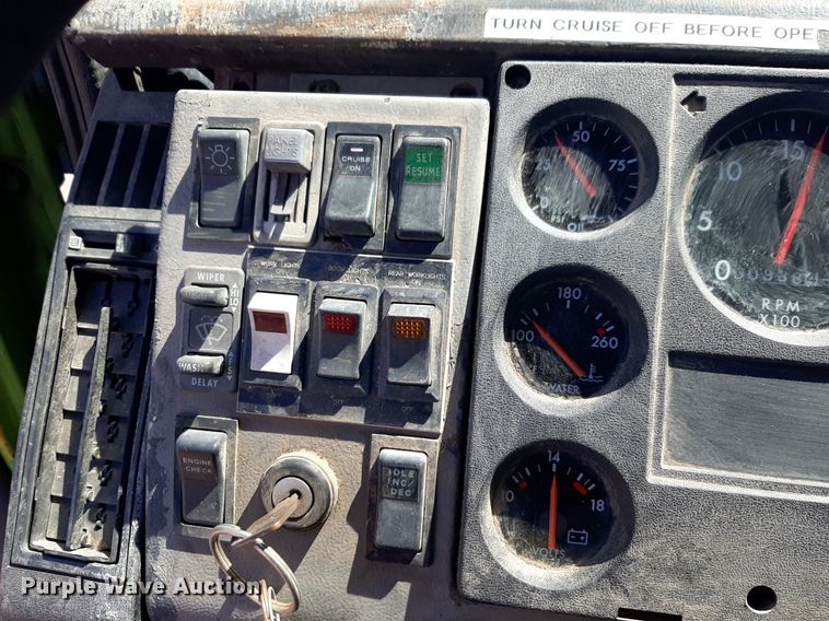 image for item DP2773 1999 Freightliner  FL112 sewer jetter truck