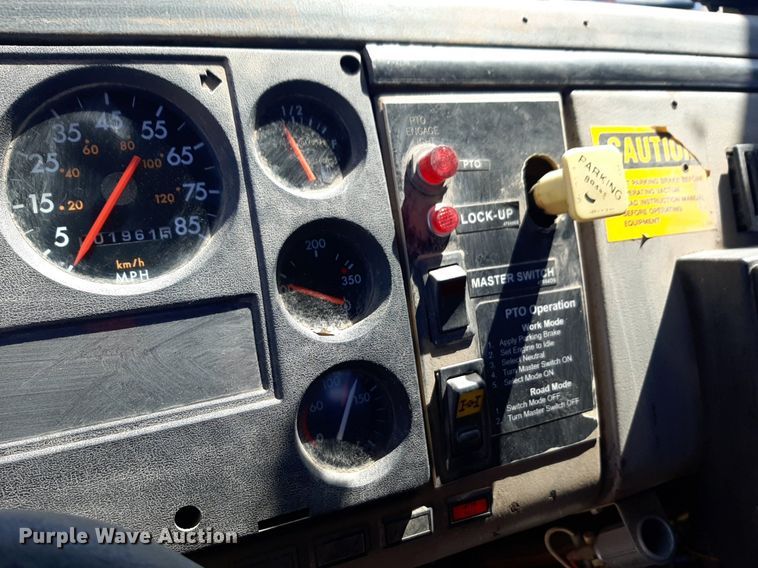 image for item DP2773 1999 Freightliner  FL112 sewer jetter truck