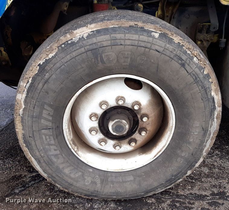 image for item DP2773 1999 Freightliner  FL112 sewer jetter truck