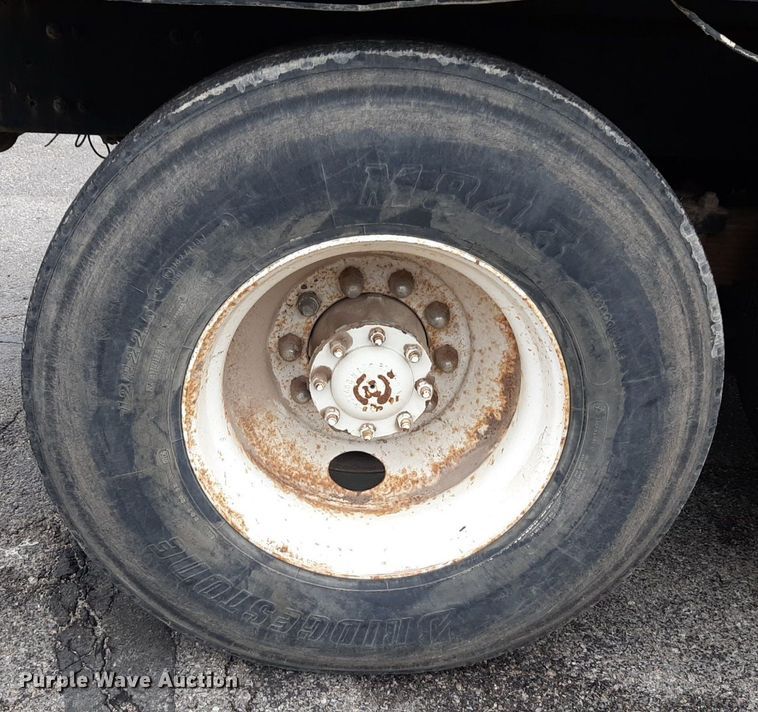 image for item DP2773 1999 Freightliner  FL112 sewer jetter truck