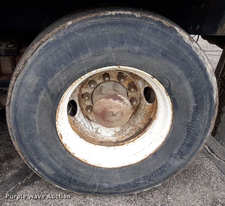 image for item DP2773 1999 Freightliner  FL112 sewer jetter truck