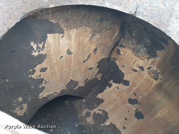 image for item DP2783 2012 Carrocerias Gallegos tank trailer