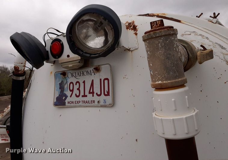 image for item DP2783 2012 Carrocerias Gallegos tank trailer