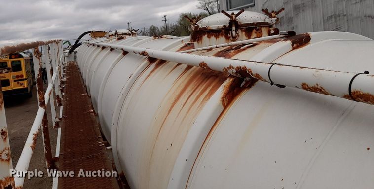 image for item DP2783 2012 Carrocerias Gallegos tank trailer