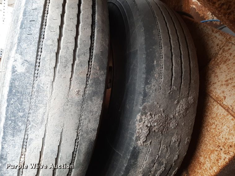 image for item DP2783 2012 Carrocerias Gallegos tank trailer