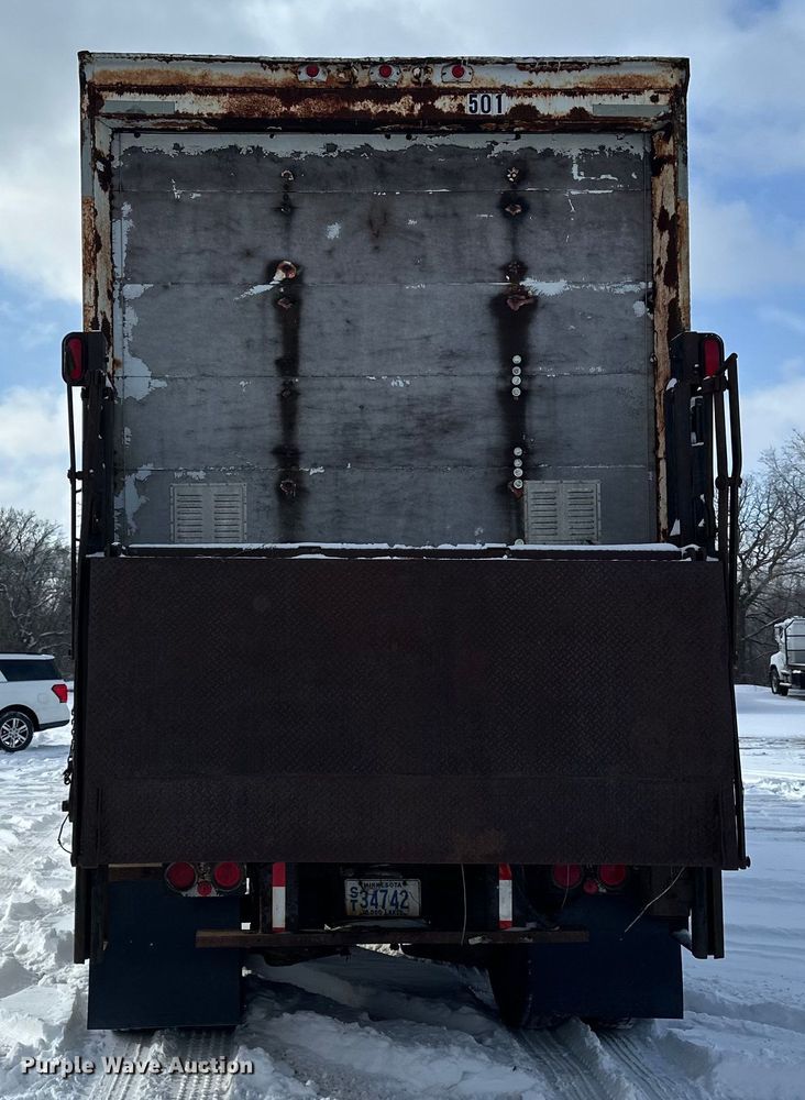 image for item DQ0617 1981 Stoughton FRPV-455T-AR dry van trailer