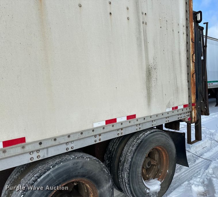 image for item DQ0617 1981 Stoughton FRPV-455T-AR dry van trailer