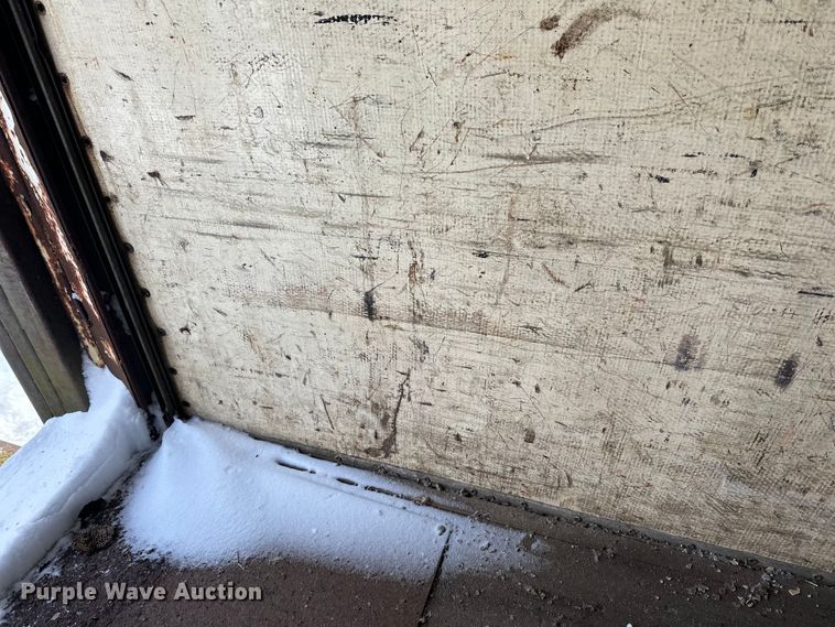 image for item DQ0617 1981 Stoughton FRPV-455T-AR dry van trailer