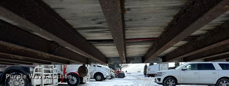 image for item DQ0617 1981 Stoughton FRPV-455T-AR dry van trailer