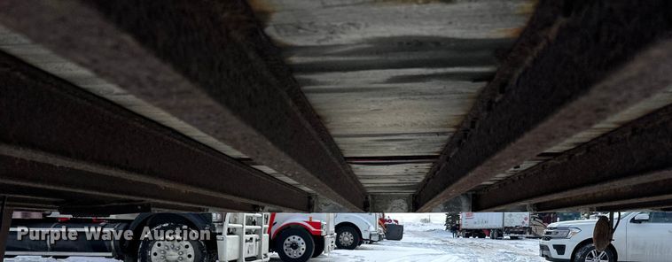 image for item DQ0617 1981 Stoughton FRPV-455T-AR dry van trailer