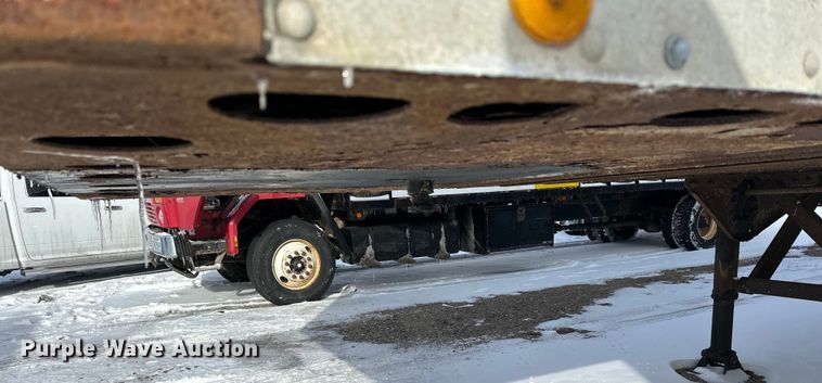 image for item DQ0618 1984 Budd dry van trailer
