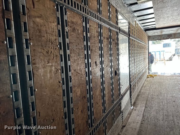 image for item DQ0618 1984 Budd dry van trailer