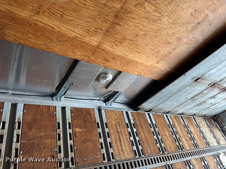 image for item DQ0618 1984 Budd dry van trailer