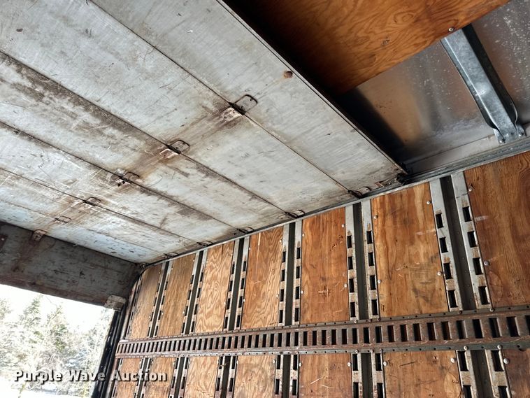 image for item DQ0618 1984 Budd dry van trailer