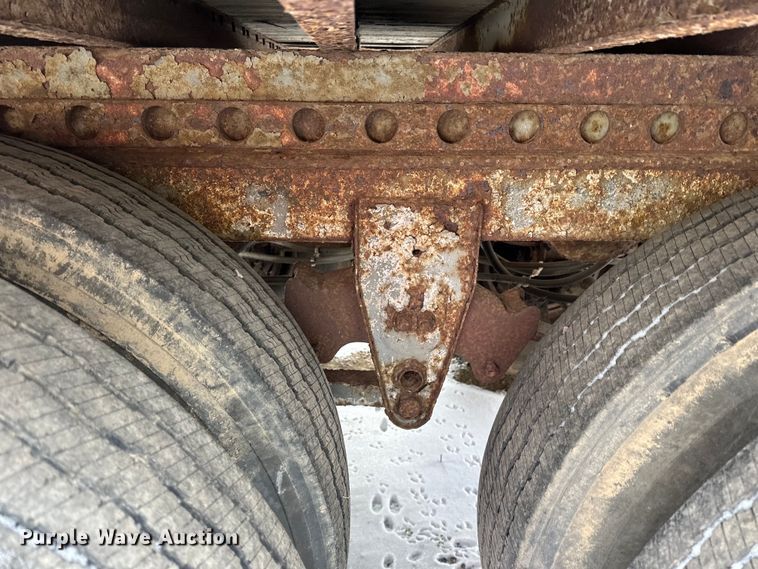 image for item DQ0618 1984 Budd dry van trailer