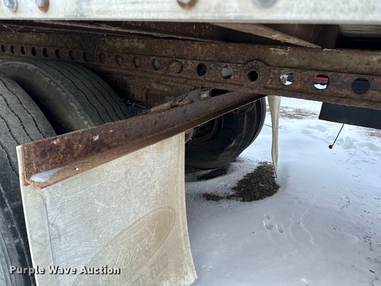 image for item DQ0618 1984 Budd dry van trailer