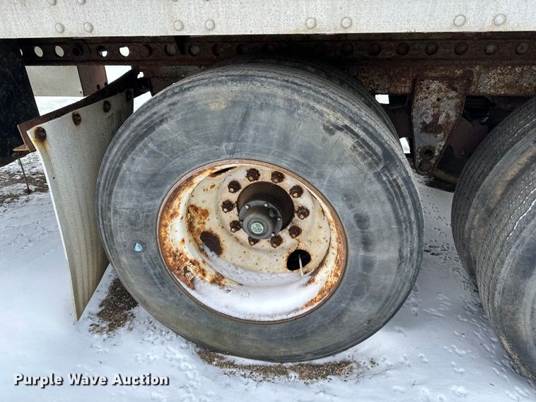 image for item DQ0618 1984 Budd dry van trailer