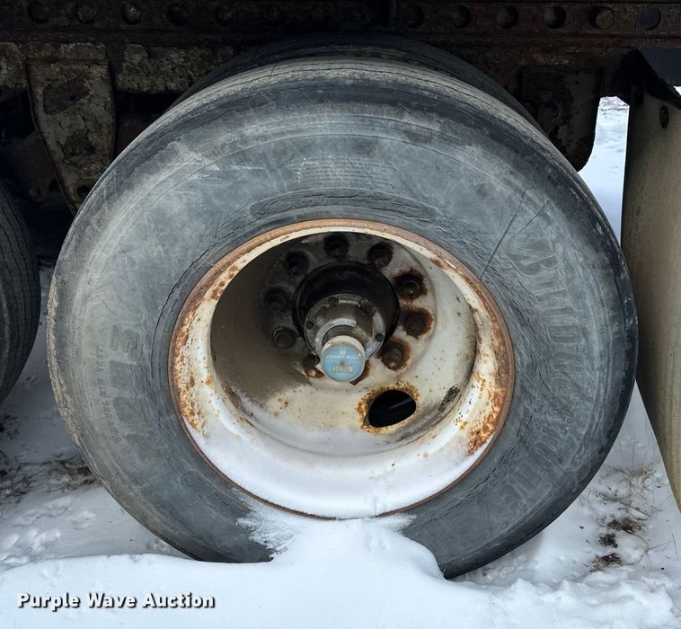 image for item DQ0618 1984 Budd dry van trailer