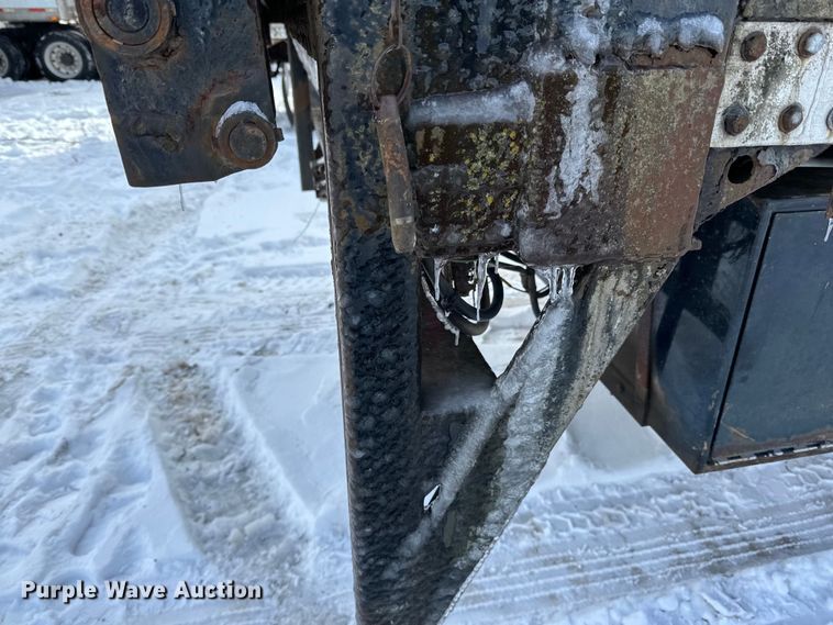 image for item DQ0619 1984 Budd dry van trailer