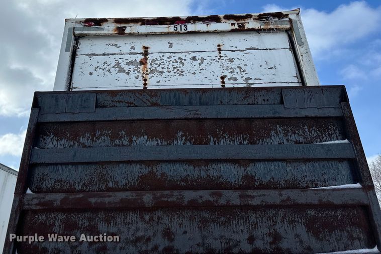 image for item DQ0619 1984 Budd dry van trailer