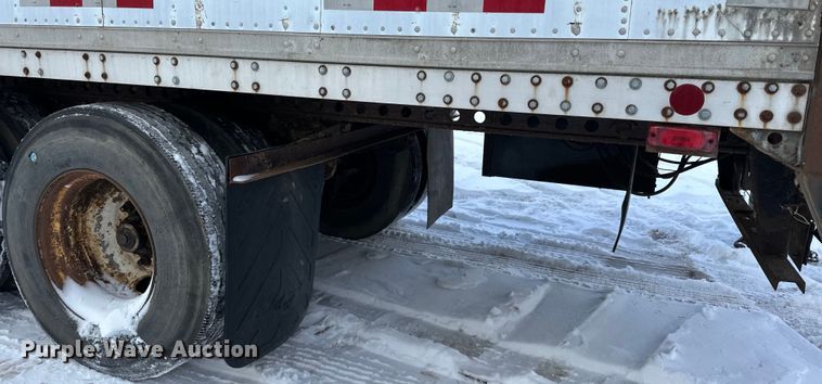 image for item DQ0619 1984 Budd dry van trailer