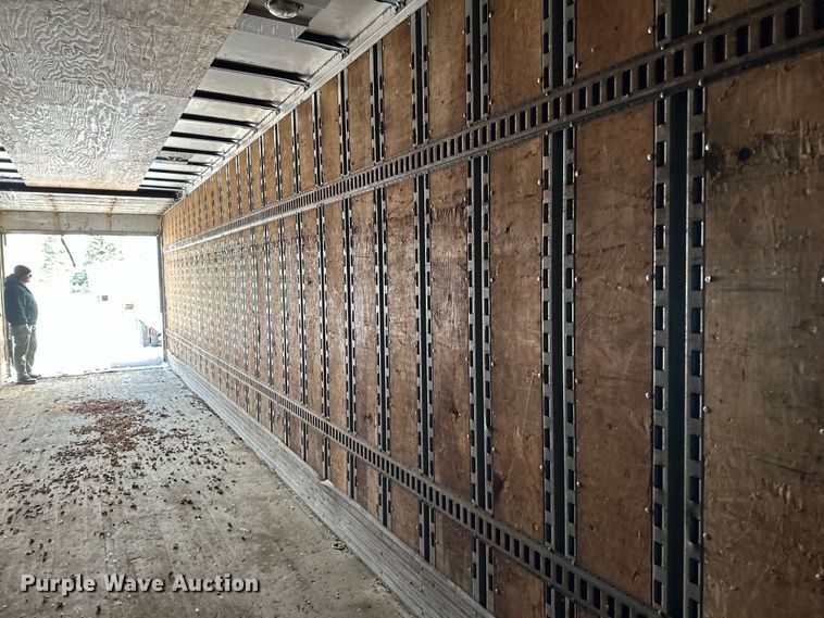 image for item DQ0619 1984 Budd dry van trailer