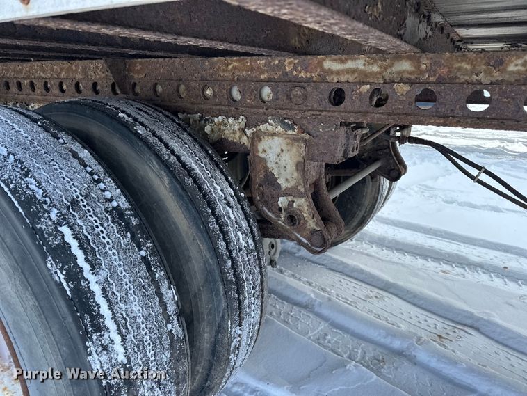 image for item DQ0619 1984 Budd dry van trailer