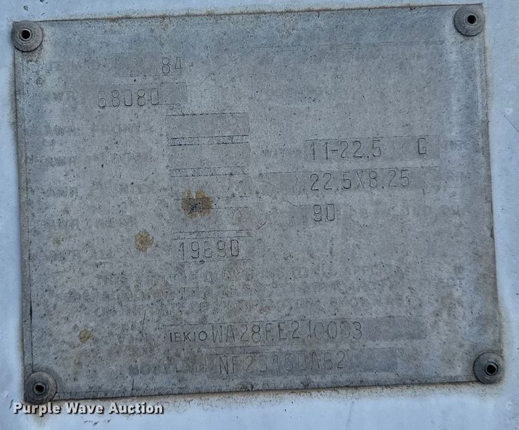 image for item DQ0619 1984 Budd dry van trailer