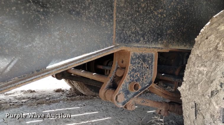 image for item DQ6041 2013 Kaufman  drop deck equipment trailer