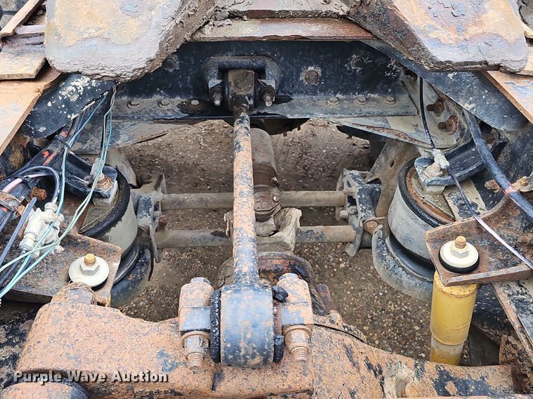 image for item DQ8669 1992 Kenworth T660 semi truck