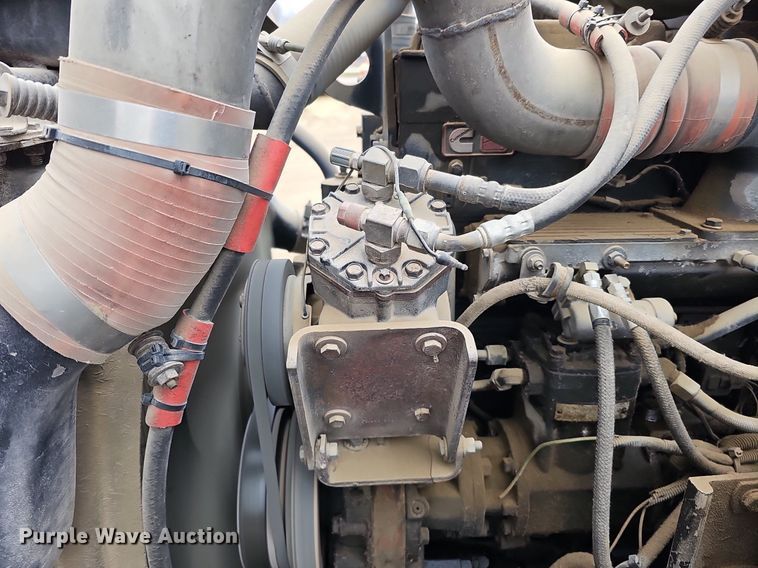 image for item DQ8669 1992 Kenworth T660 semi truck