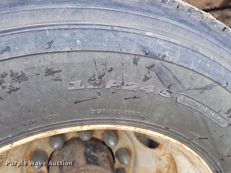 image for item DQ8669 1992 Kenworth T660 semi truck