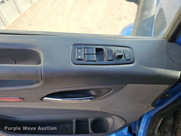 image for item DQ8697 2016 Peterbilt 579 semi truck