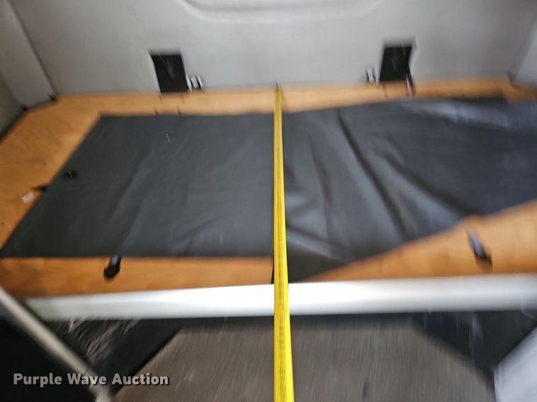 image for item DQ8697 2016 Peterbilt 579 semi truck