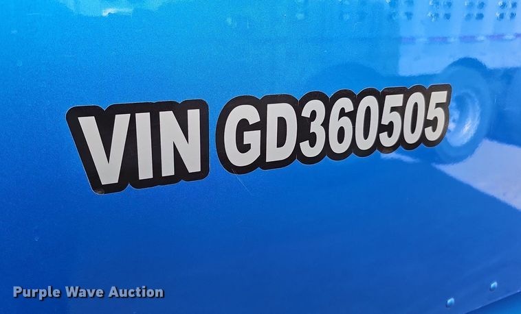 image for item DQ8697 2016 Peterbilt 579 semi truck