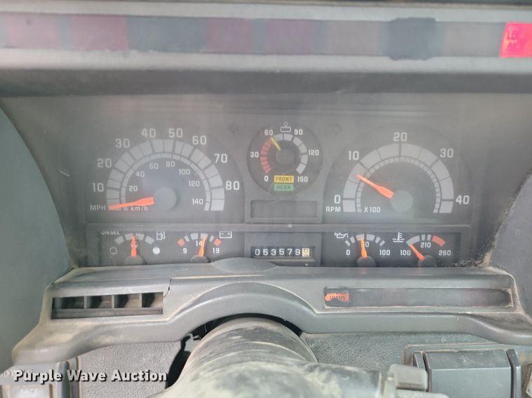 image for item DR7973 1998 GMC C8500 truck cab and chassis