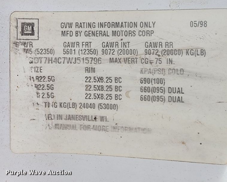 image for item DR7973 1998 GMC C8500 truck cab and chassis